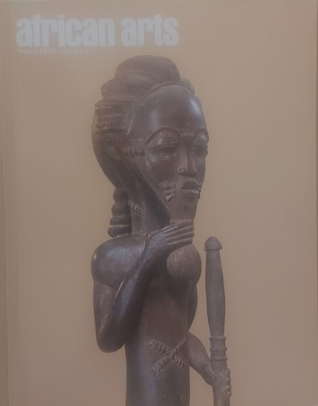 First  cover of 'AFRICAN ARTS. VOLUME XXXIII NUMBER 2  SUMMER 2000. [Magazine].'