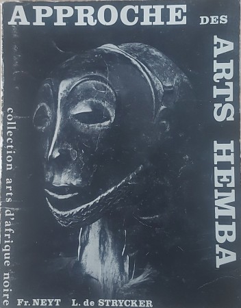 First  cover of 'APPROCHE DES ARTS HEMBA.'